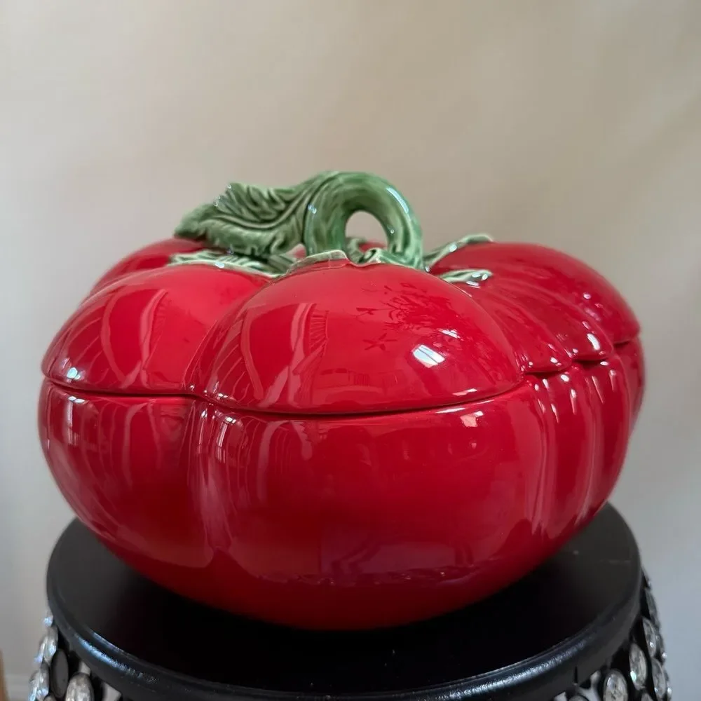 Crate&Barrel Tomato Decorative Scultptrual Tureen with Lid